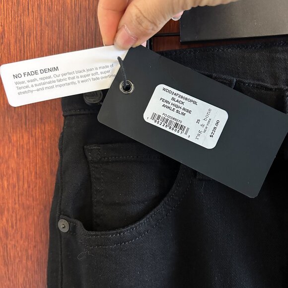 NWT Rag & Bone High Rise Black Jeans, size 25 - Picture 3 of 4